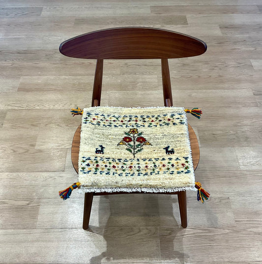 ギャッベ 42cm x 39cm Z1825