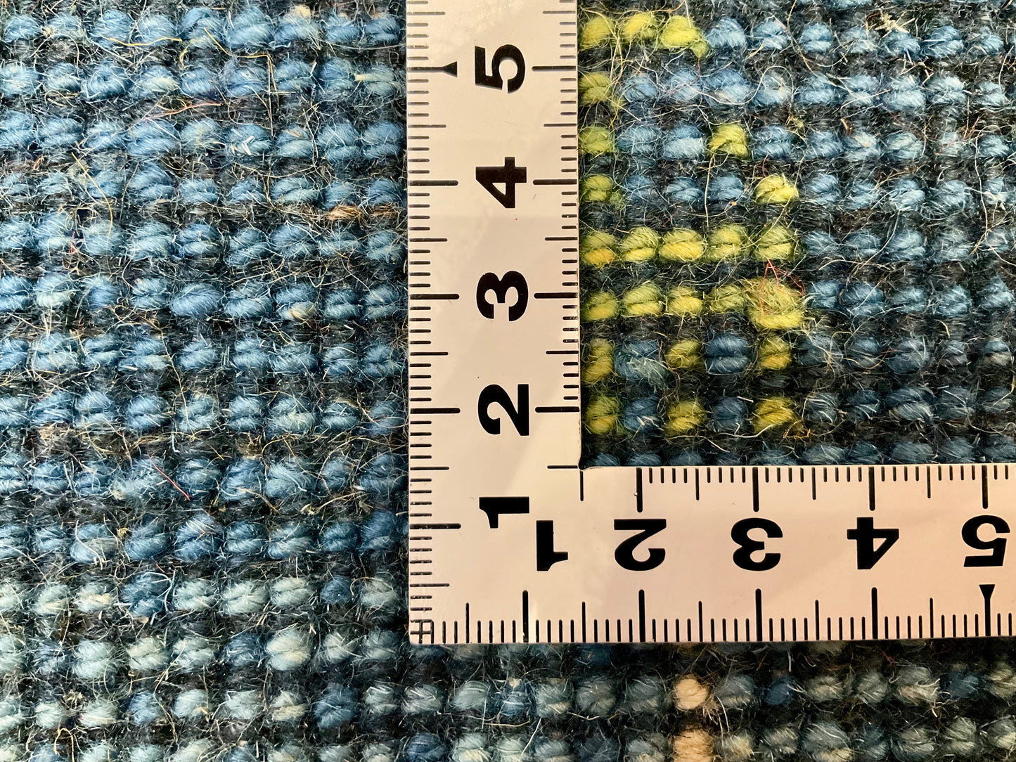 ギャッベ 41cm x 39cm AJ29510