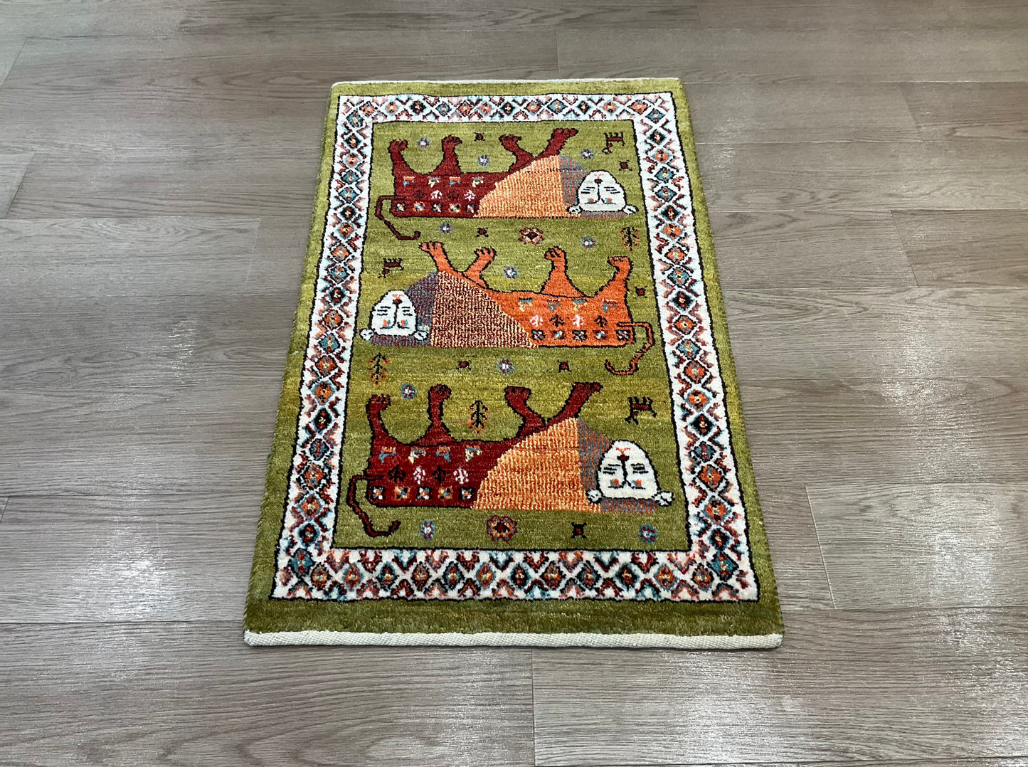 カシュクリギャッベ 93cm x 56cm RJ16086