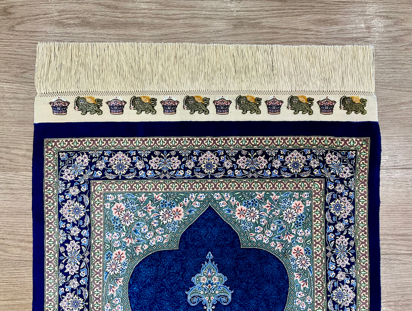 クム ジェッディ工房 92cm x 62cm PS2152