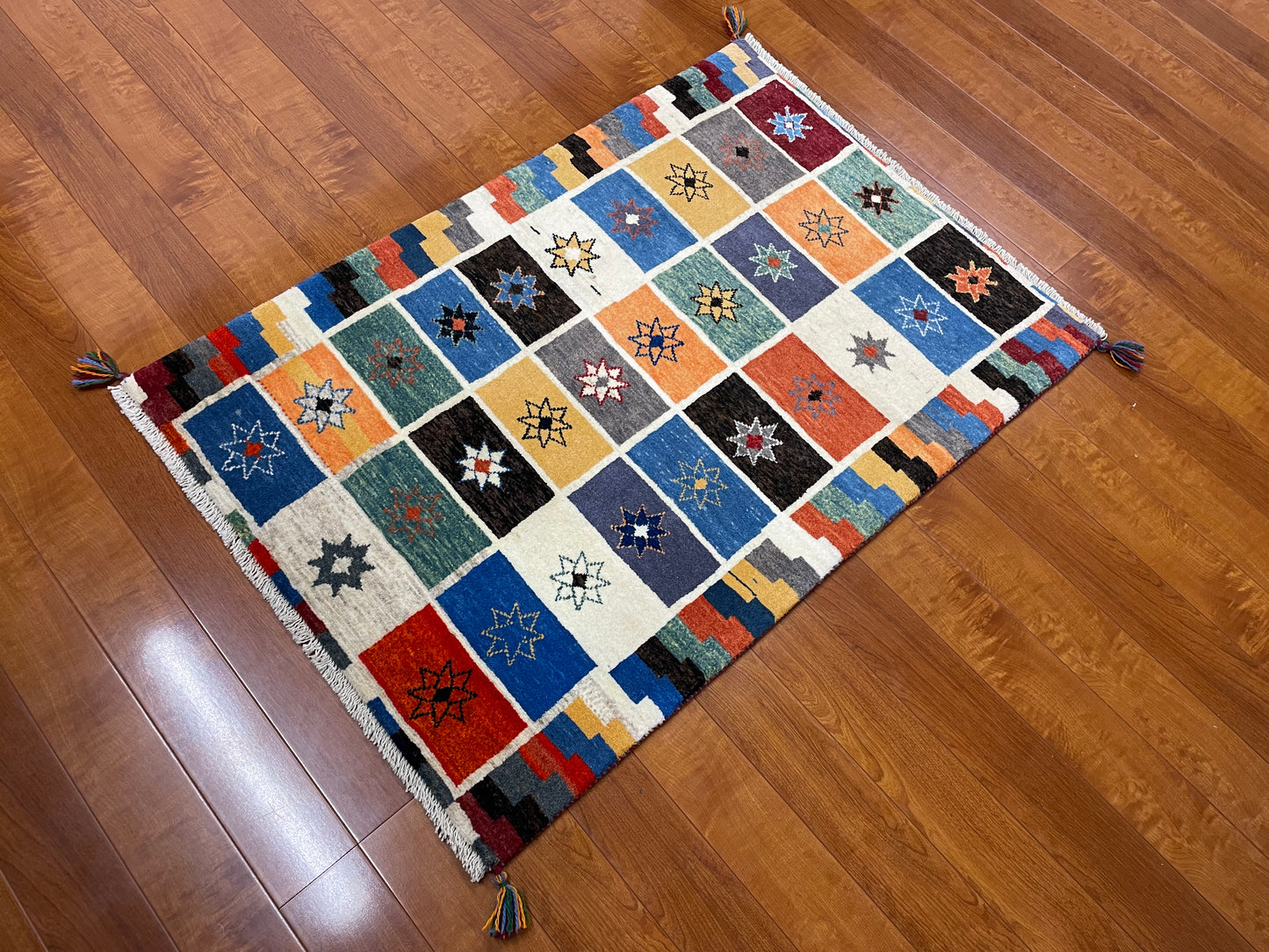 【オンライン限定】カシュクリギャッベ 117cm x 84cm RJ12423