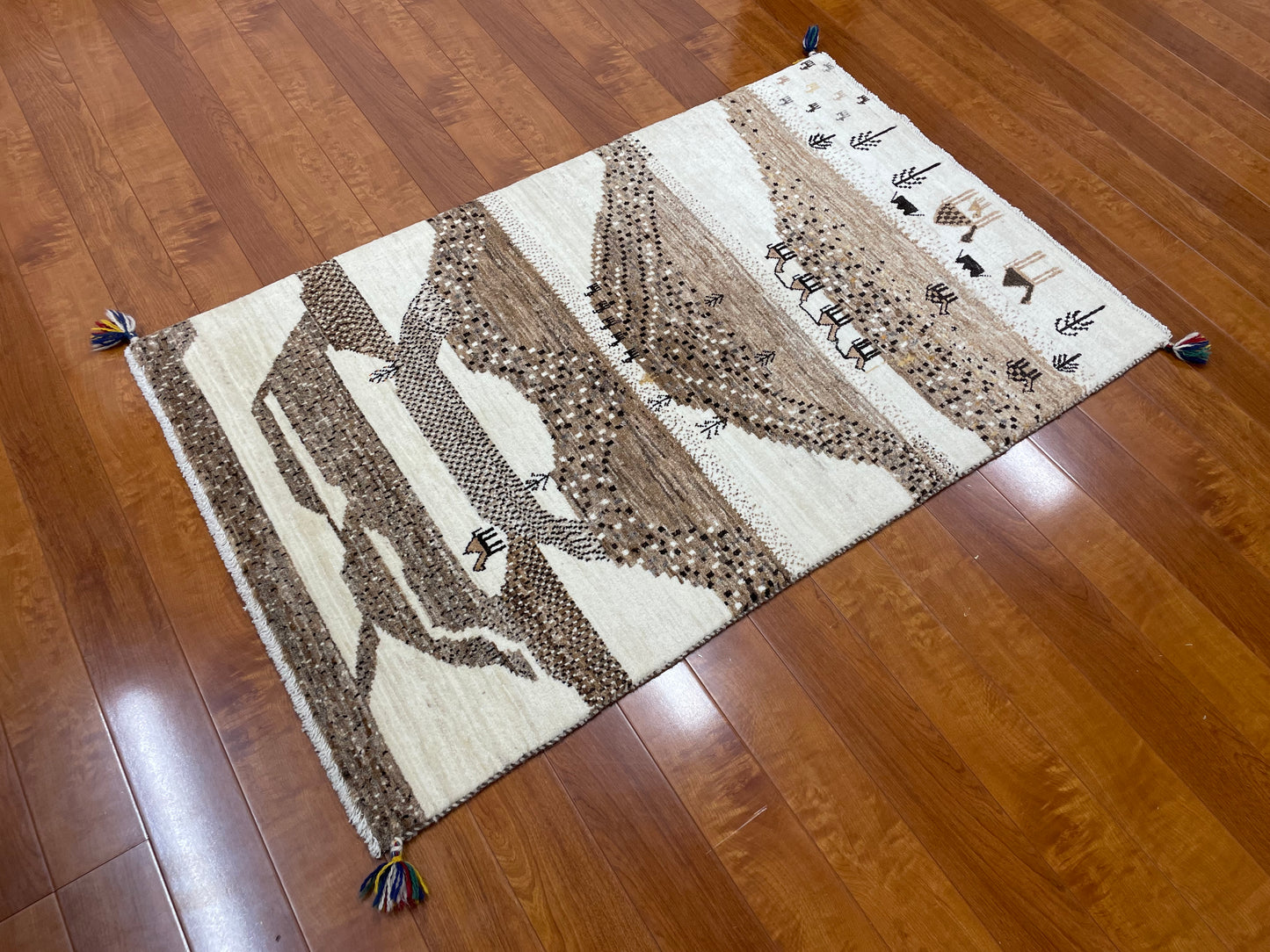 【オンライン限定】カシュクリギャッベ 134cm x 85cm BT12198