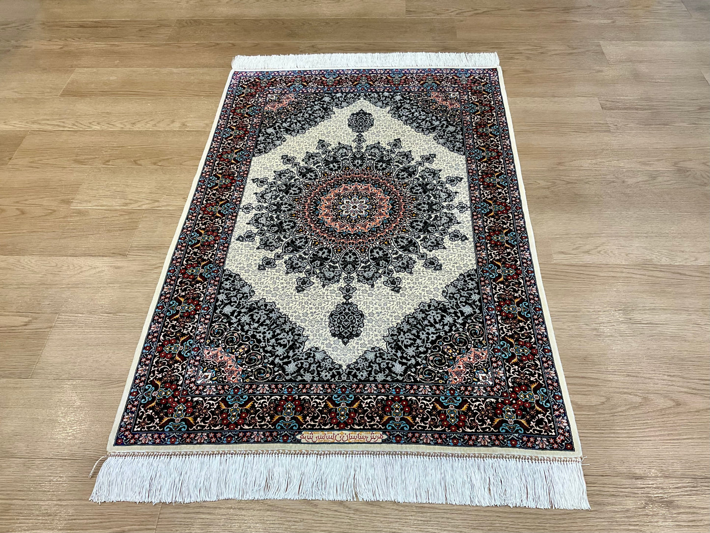 ペルシャンシルク 120cm x 80cm PS10969