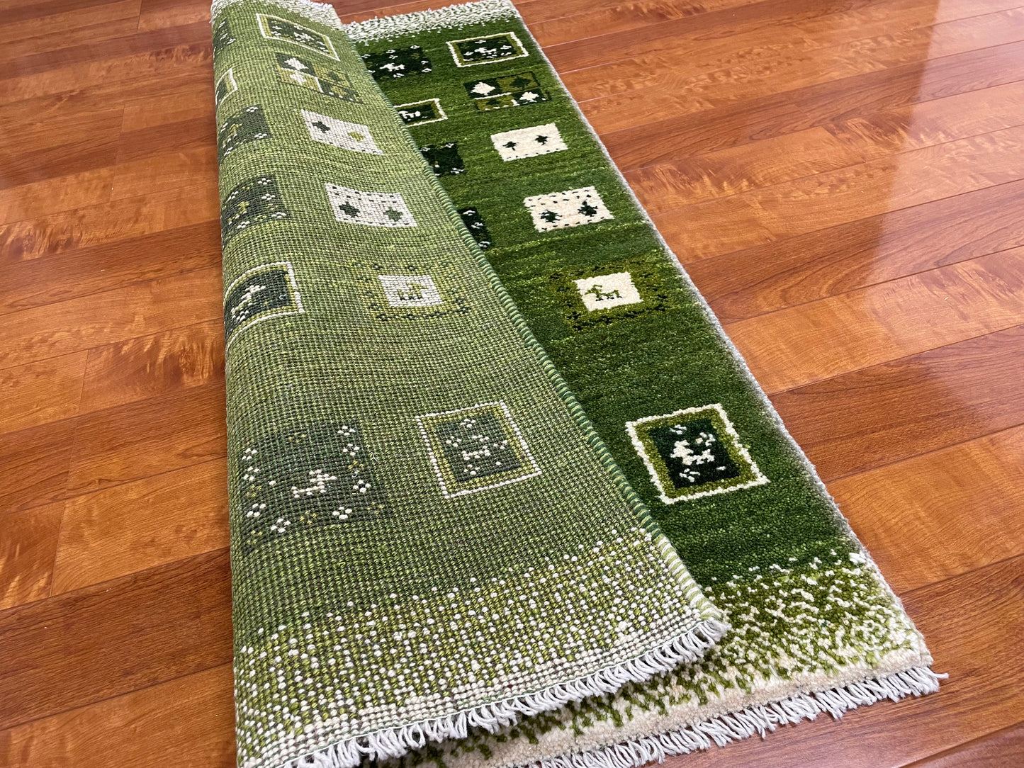 【オンライン限定】ギャッベ アマレバフト 127cm x 78cm BT10230