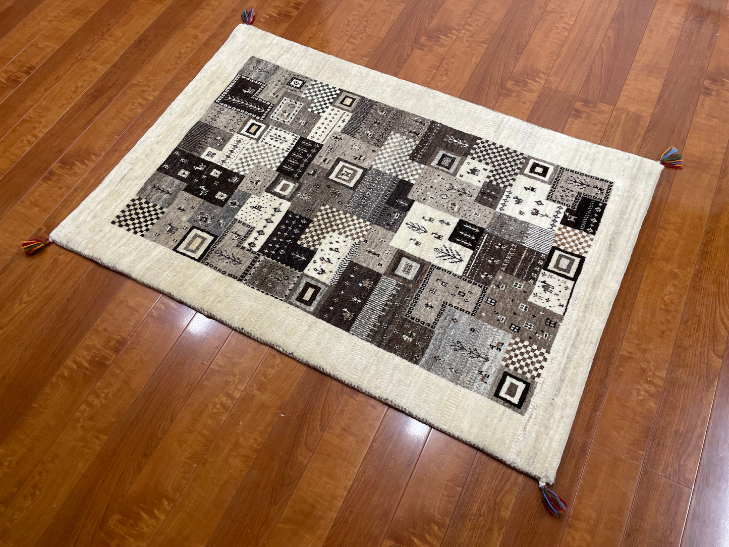 【オンライン限定】カシュクリギャッベ 130cm x 90cm RD8760