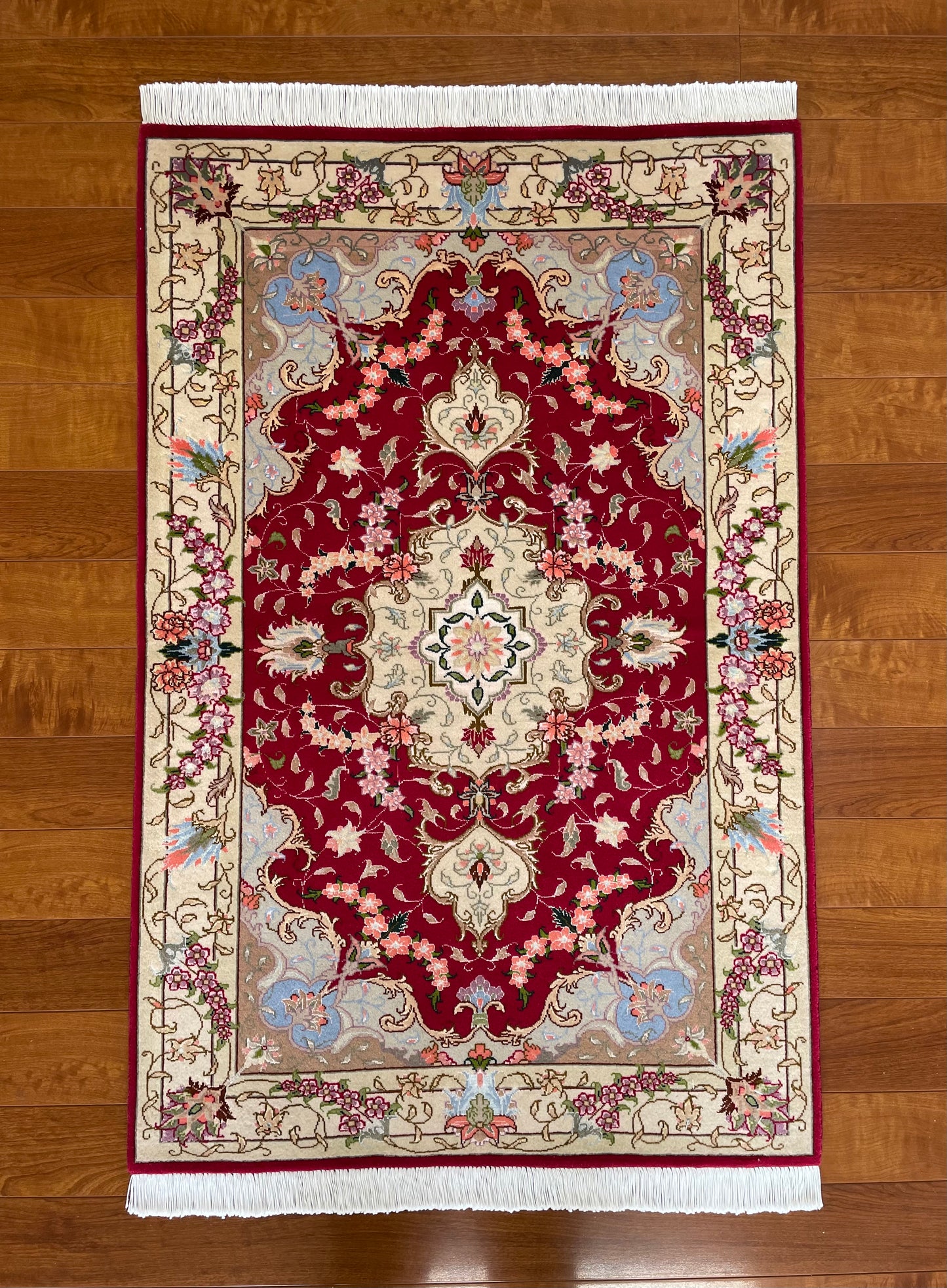 【オンライン限定】タブリーズ 120cm x 76cm NT8136