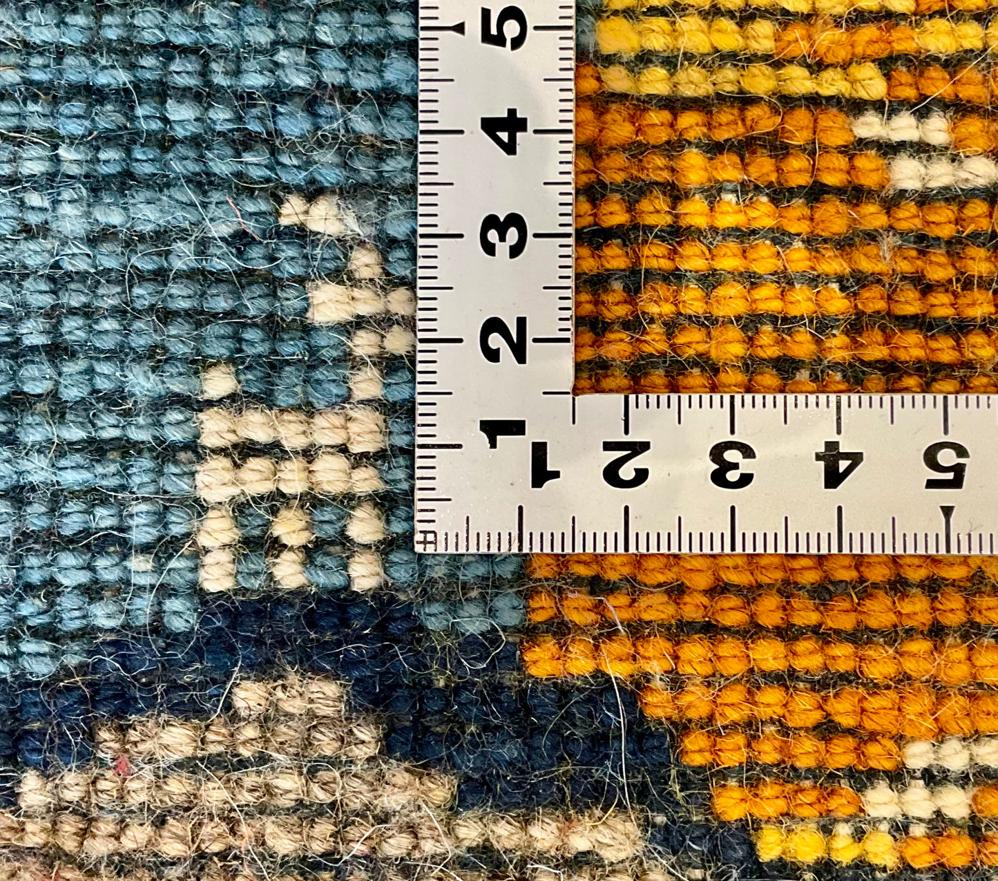 ギャッベ 43cm x 40cm Z850