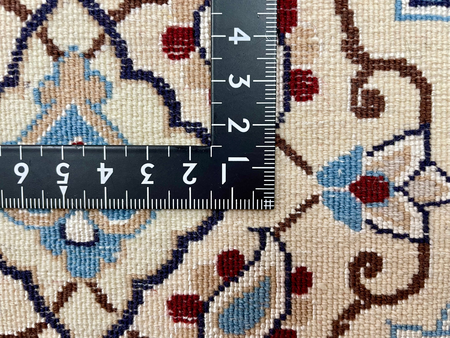 【オンライン限定】ナインシシラ ハビビアン工房 232cm x 147cm NT8714