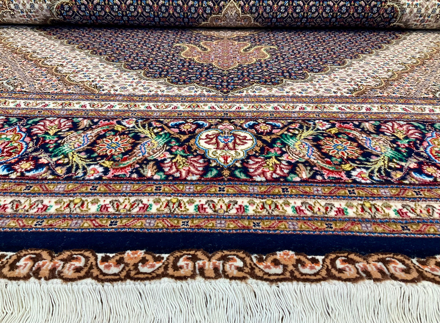 タブリーズ 248cm x 205cm PS7384