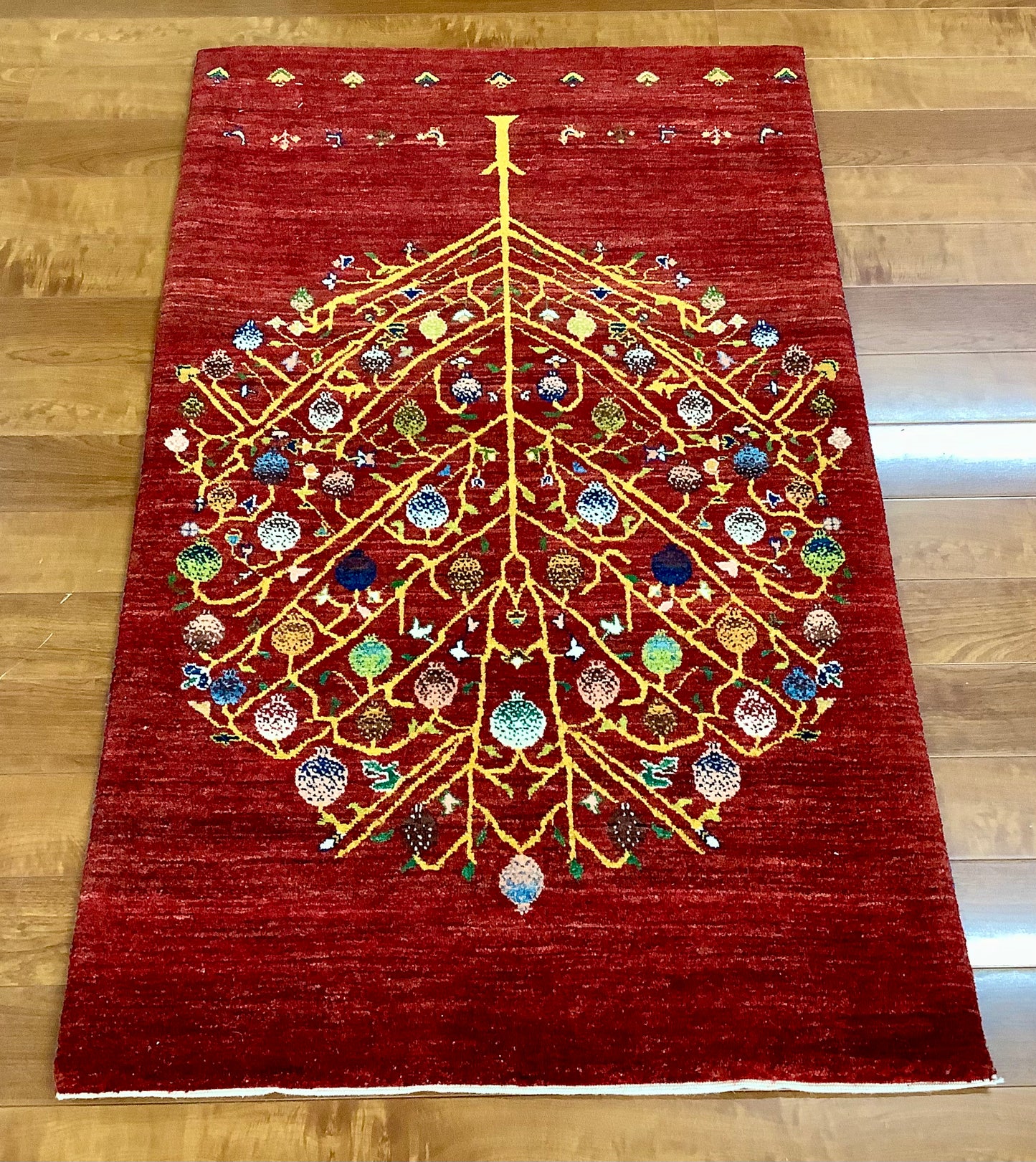 【オンライン限定】カシュクリ 134cm x 80cm RJ11023