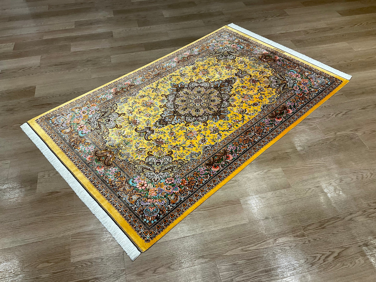クム アッバースィー工房 205cm x 132cm PS3656