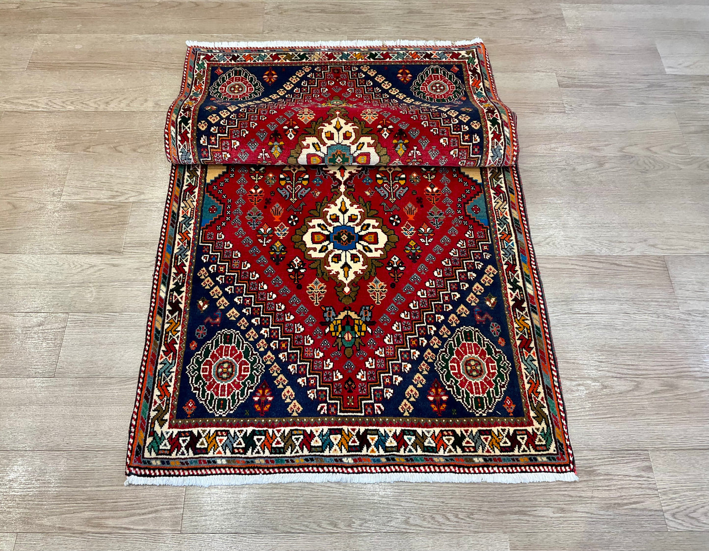 シラーズ 161cm x 89cm RJ975