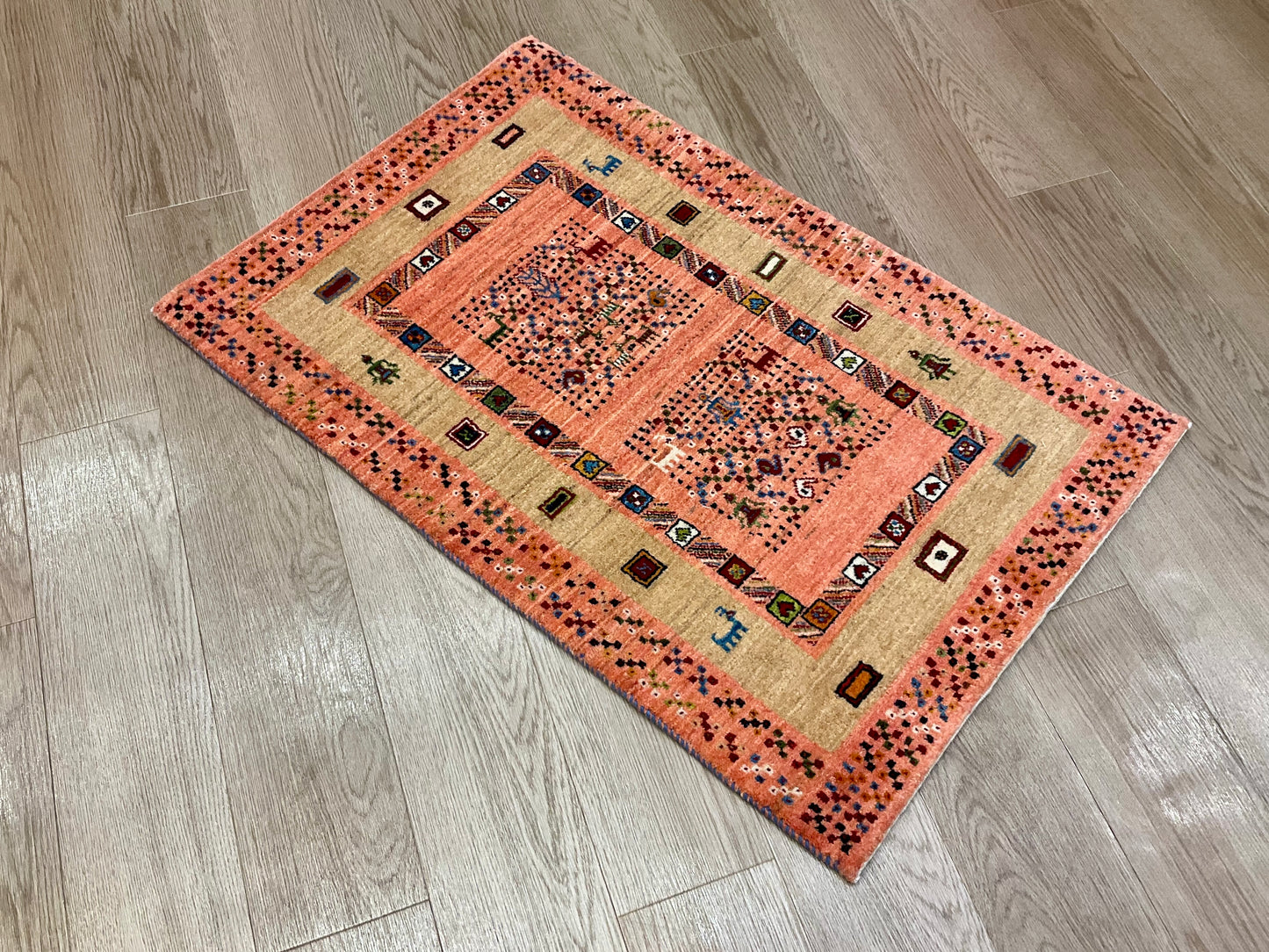 カシュクリ 100cm x 66cm RJ11028