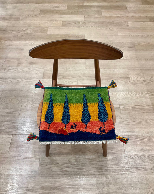 ギャッベ 43cm x 39cm Z803