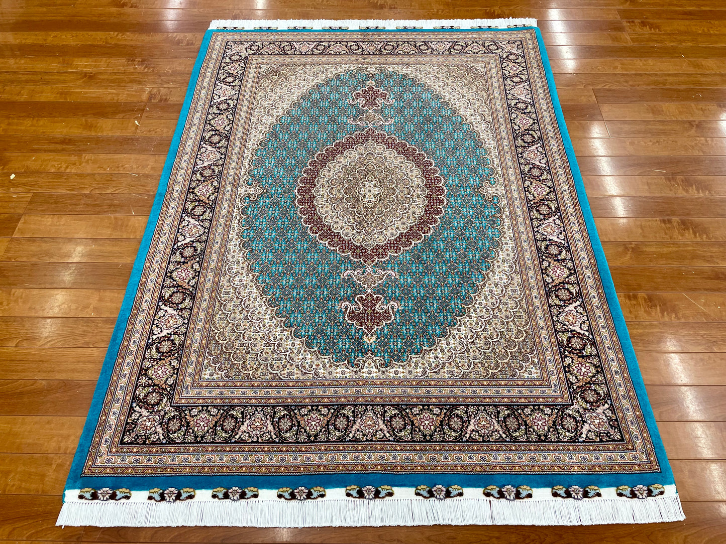 【オンライン限定】タブリーズ 203cm x 153cm PS137