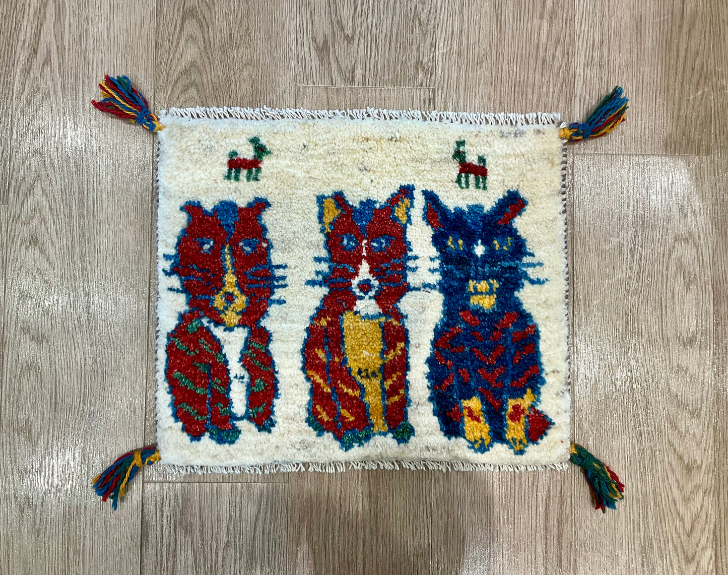 ギャッベ 44cm x 37cm T9061
