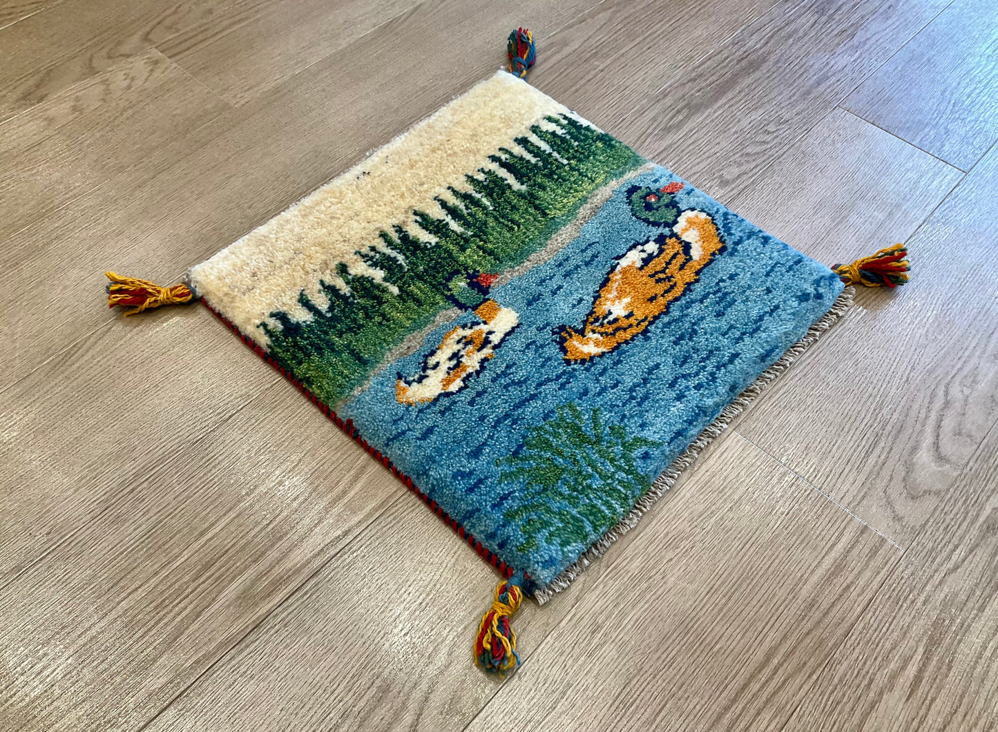 ギャッベ 43cm x 42cm T8346