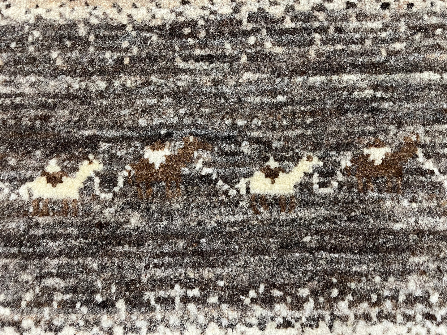 【オンライン限定】カシュクリギャッベ 126cm x 82cm RJ513