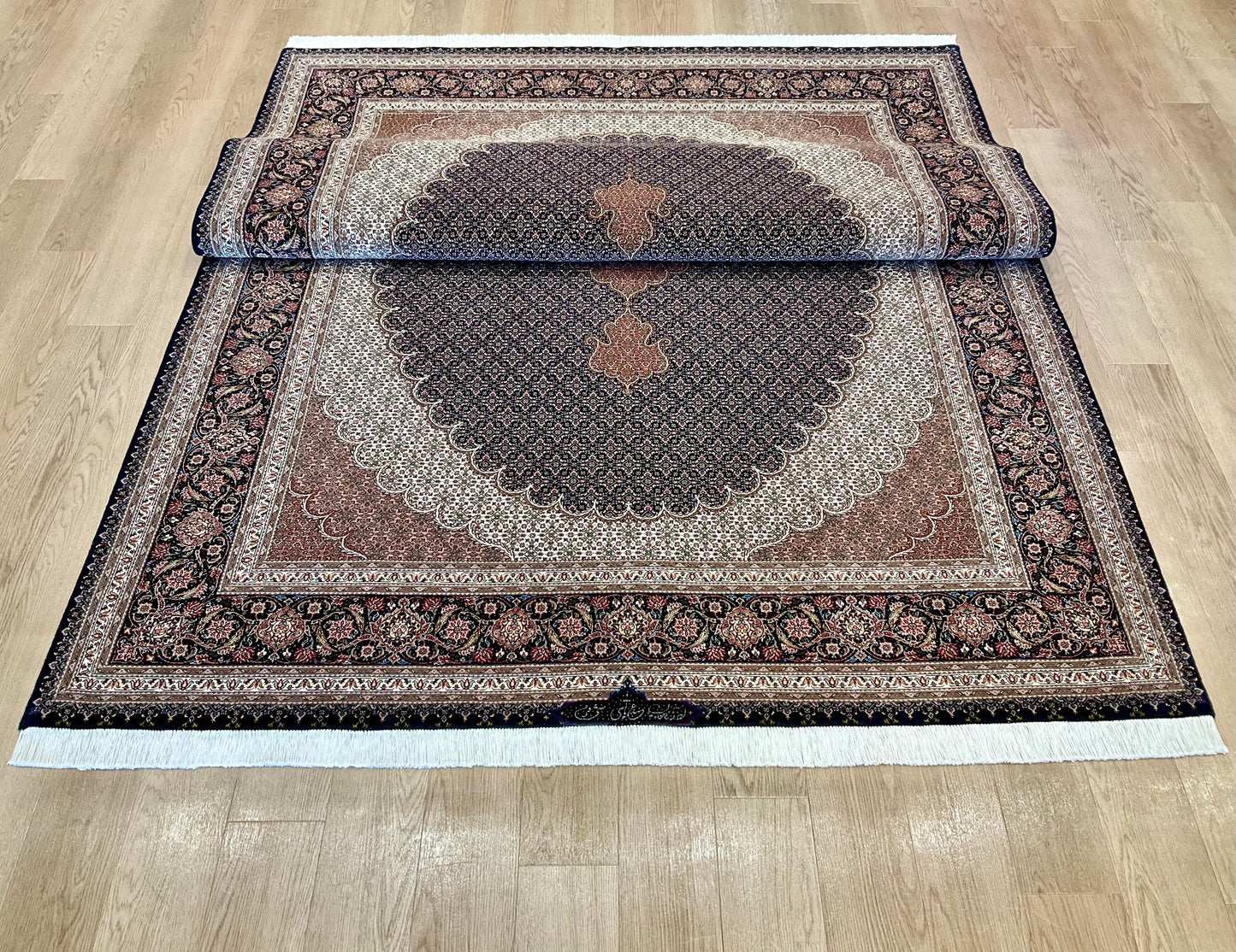 タブリーズ アブドラーヒ工房 300cm x 207cm NT5652