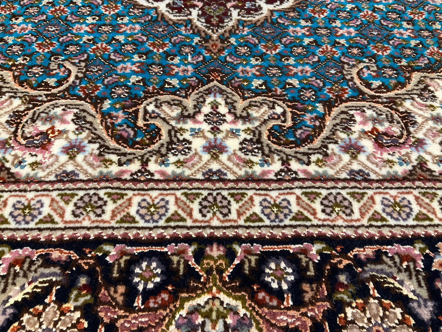 タブリーズ 150cm x 107cm PS8034