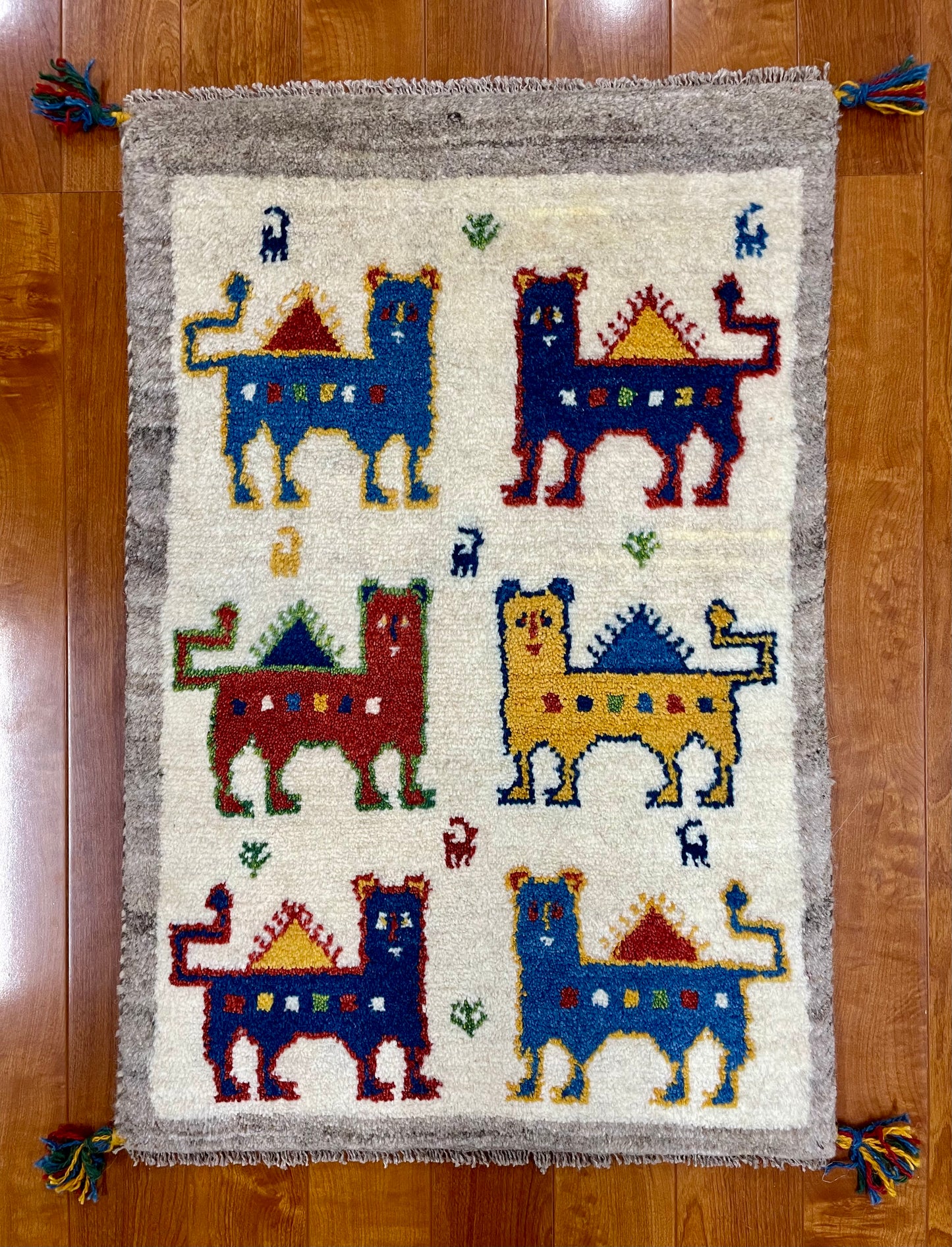 【オンライン限定】ギャッベ 88cm x 60cm RJ13709