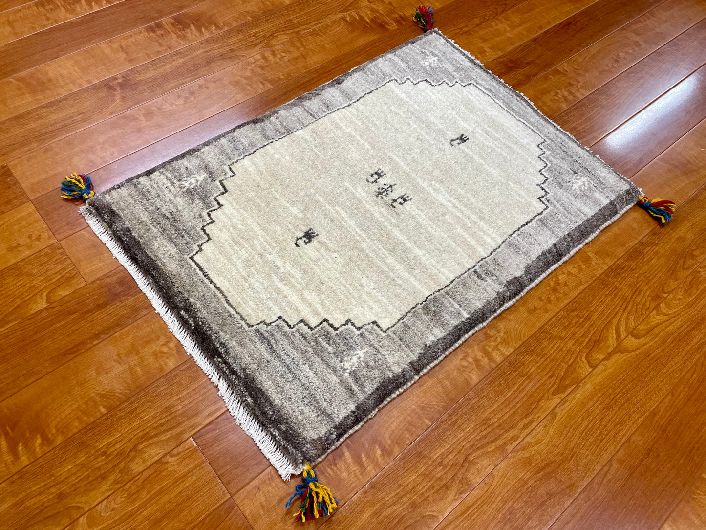 【オンライン限定】ギャッベ 85cm x 60cm RJ14180