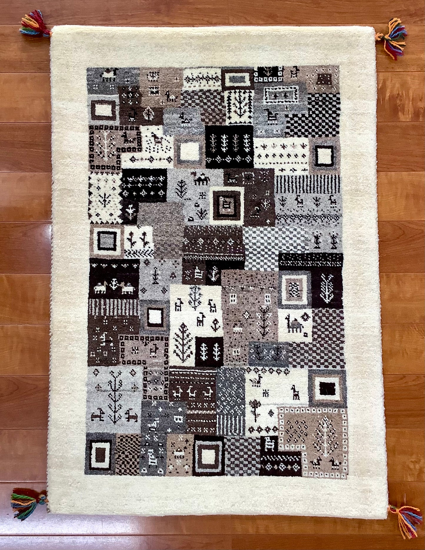 【オンライン限定】カシュクリ 97cm x 66cm RJ9116