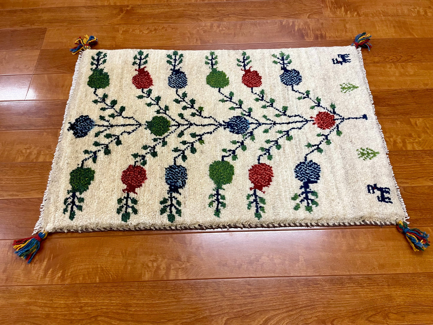 【オンライン限定】ギャッベ 88cm x 58cm RJ14062