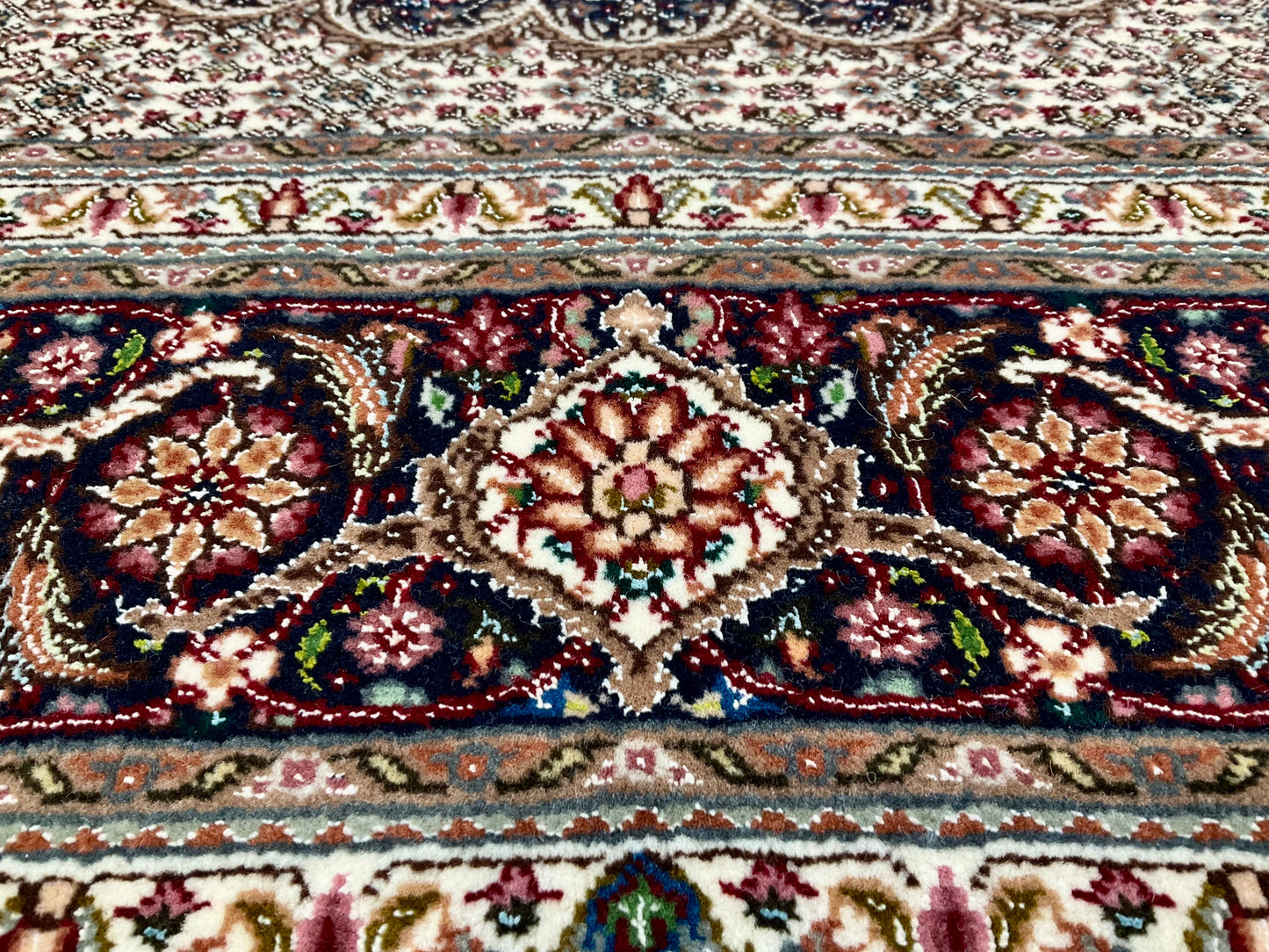 タブリーズ アブドラーヒ工房 200cm x 155cm PS2569