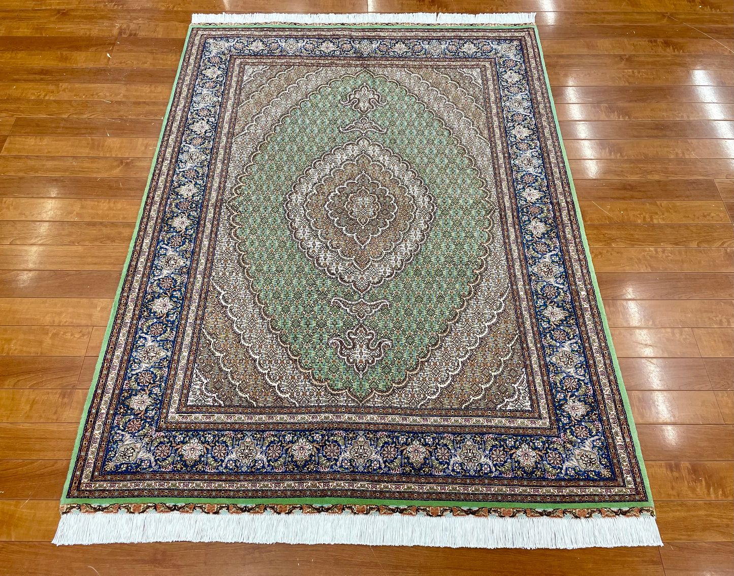 【オンライン限定】タブリーズ 203cm x 153cm PS2848