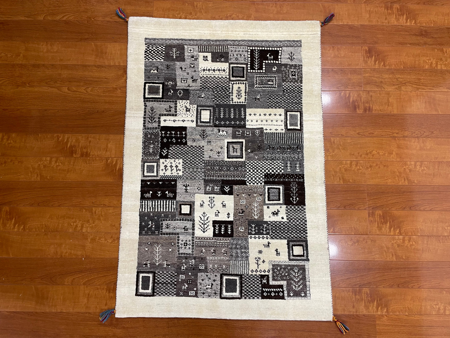 【オンライン限定】カシュクリギャッベ 125cm x 85cm RJ12460