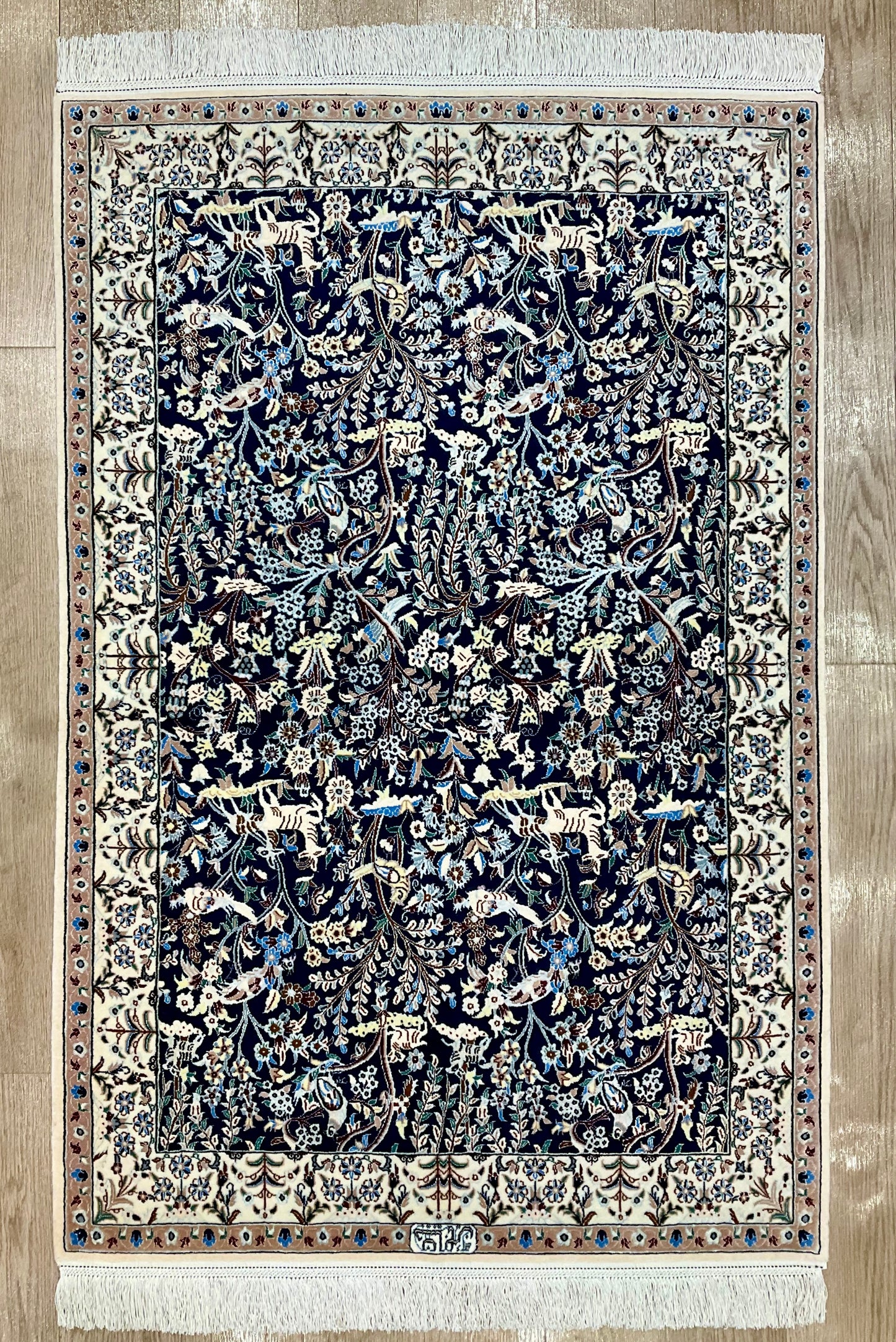 ナイン6La (シシラ) ハビビアン工房 150cm x 100cm NT12097