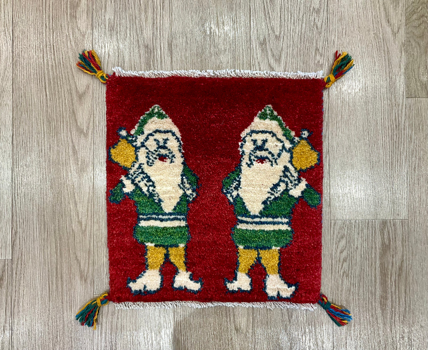 ギャッベ 43cm x 42cm T5194