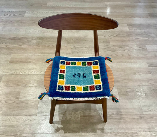 ギャッベ 40cm x 38cm Z841