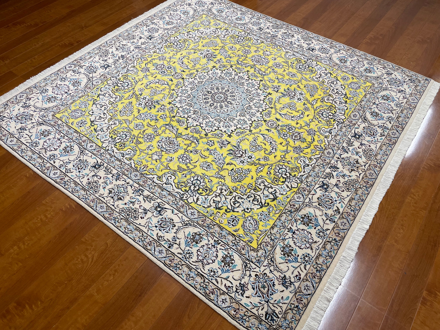 【オンライン限定】ナイン 204cm x 204cm PS7570