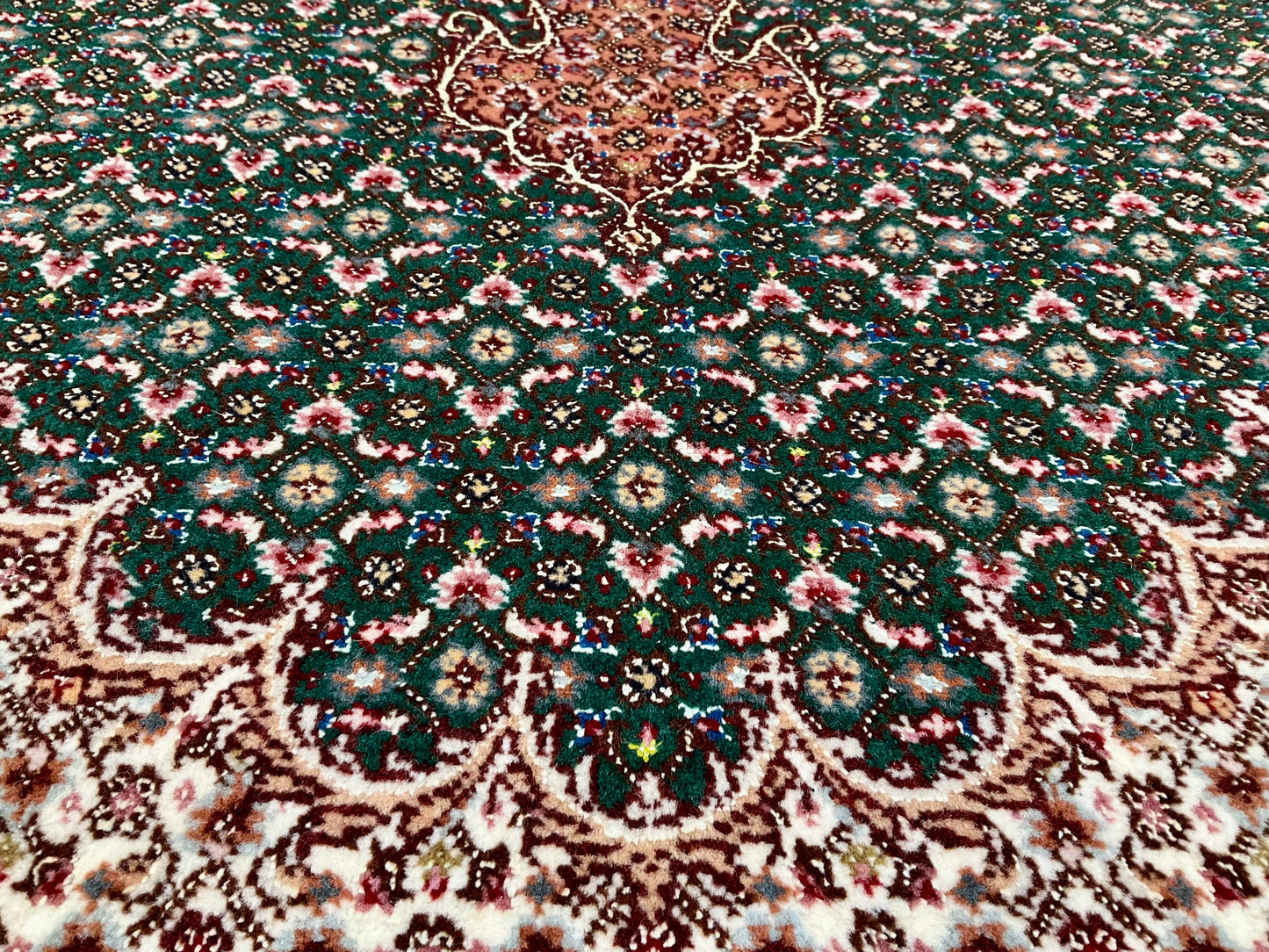 タブリーズ アブドラーヒ工房 171cm x 106cm PS8637