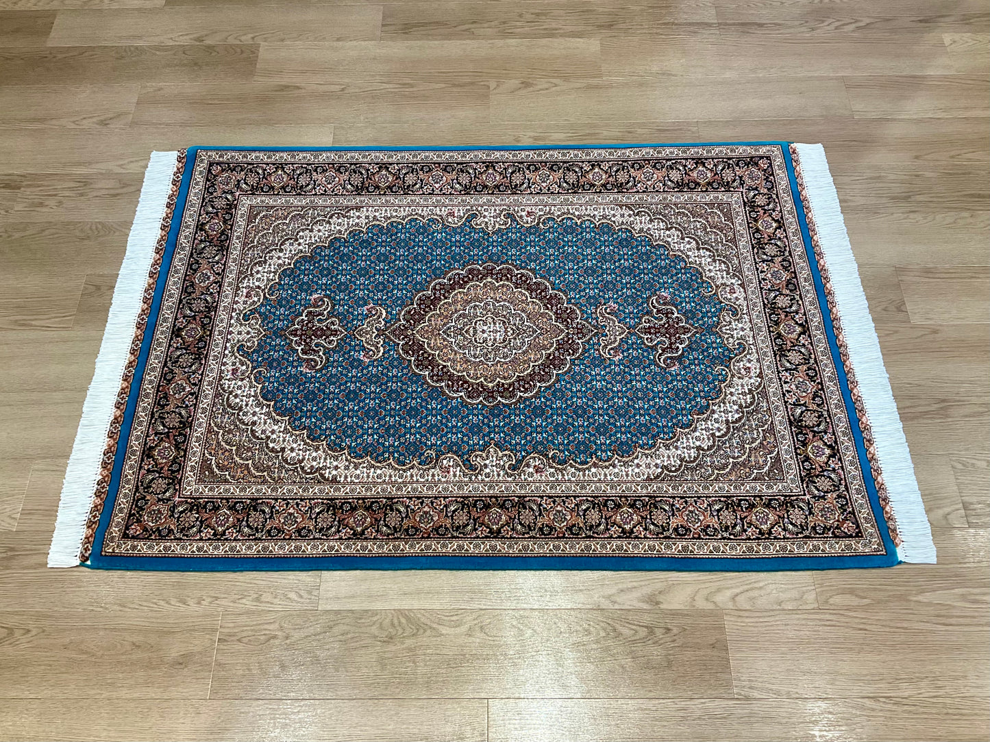 タブリーズ 150cm x 107cm PS8034