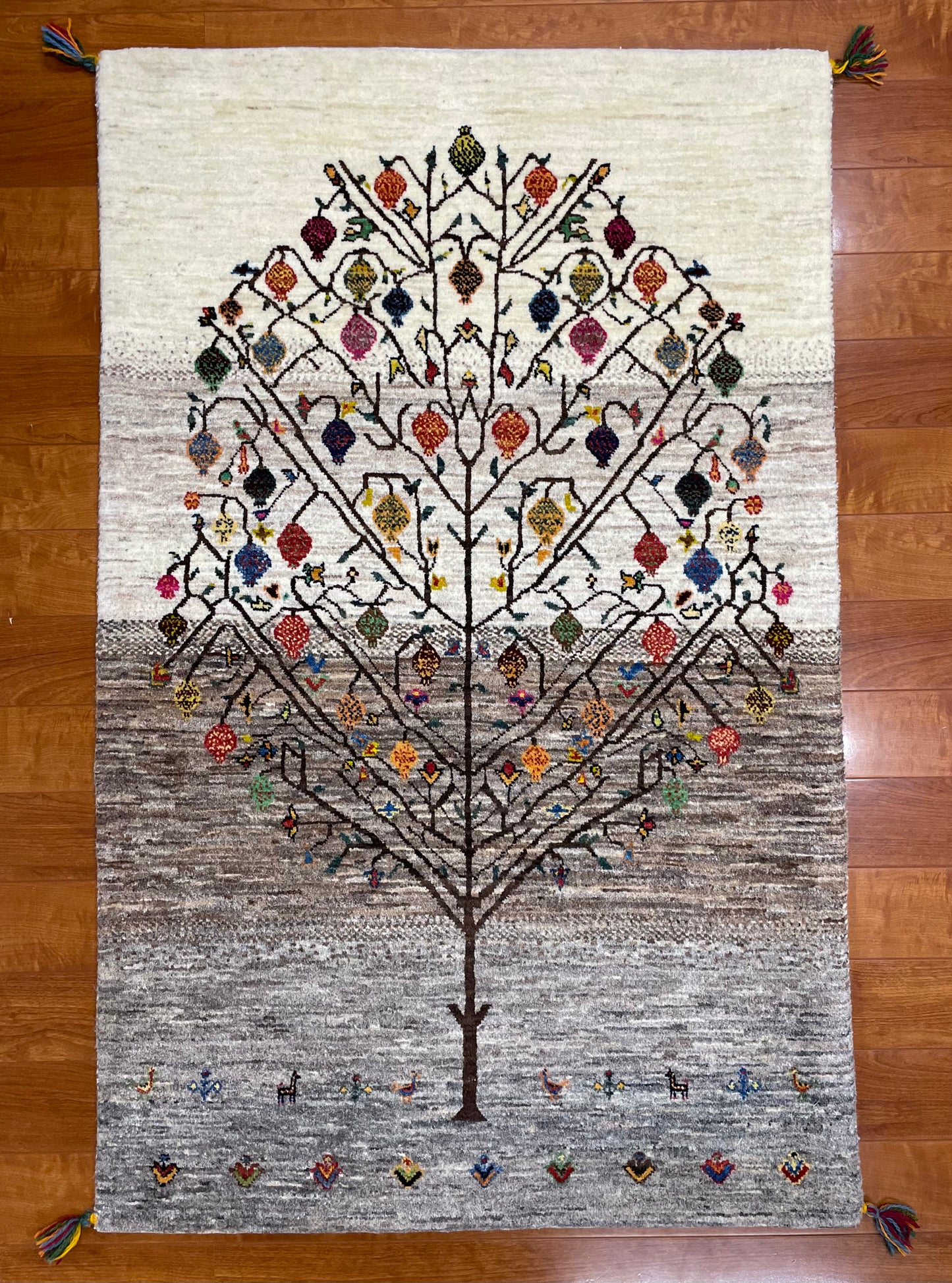 【オンライン限定】カシュクリギャッベ 134cm x 85cm RJ13672