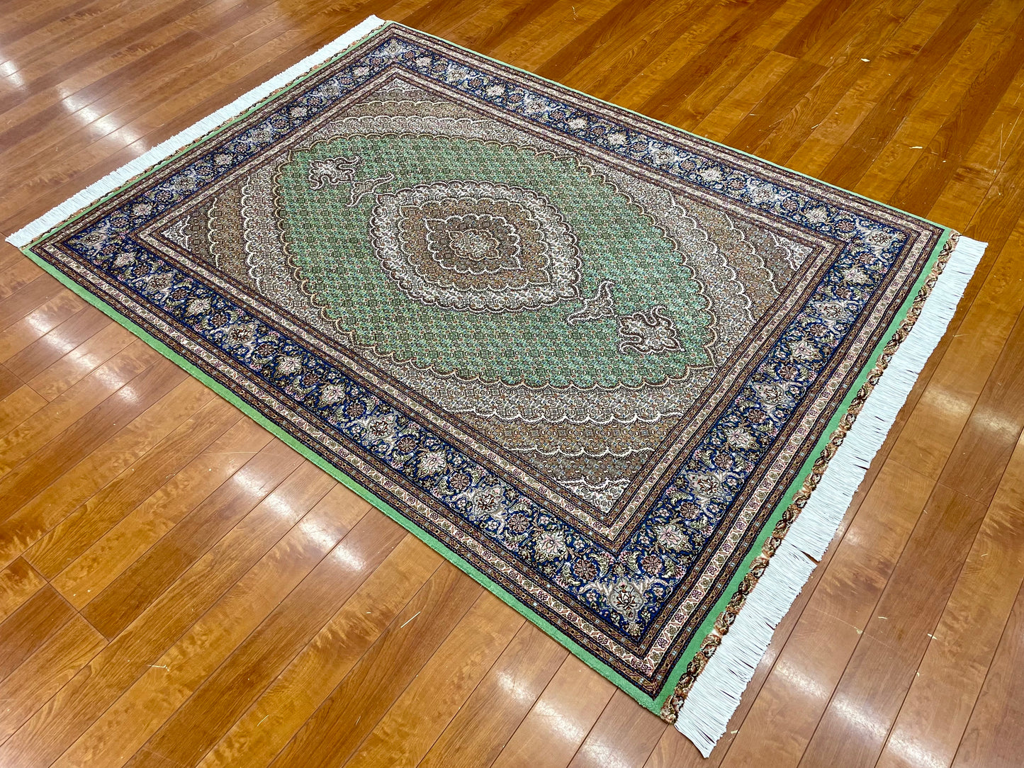 【オンライン限定】タブリーズ 203cm x 153cm PS2848