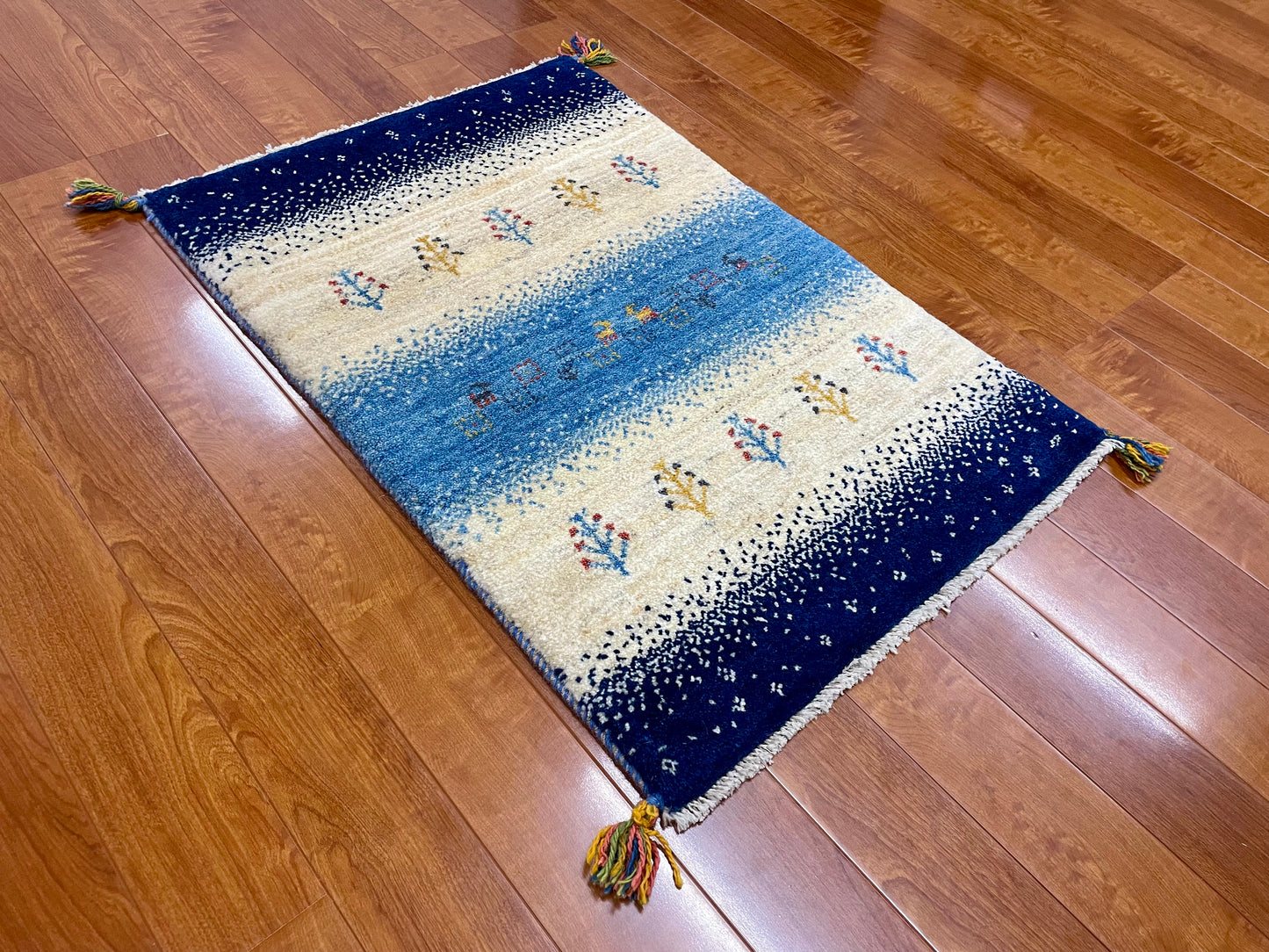 【オンライン限定】ギャッベ 92cm x 63cm RJ4301