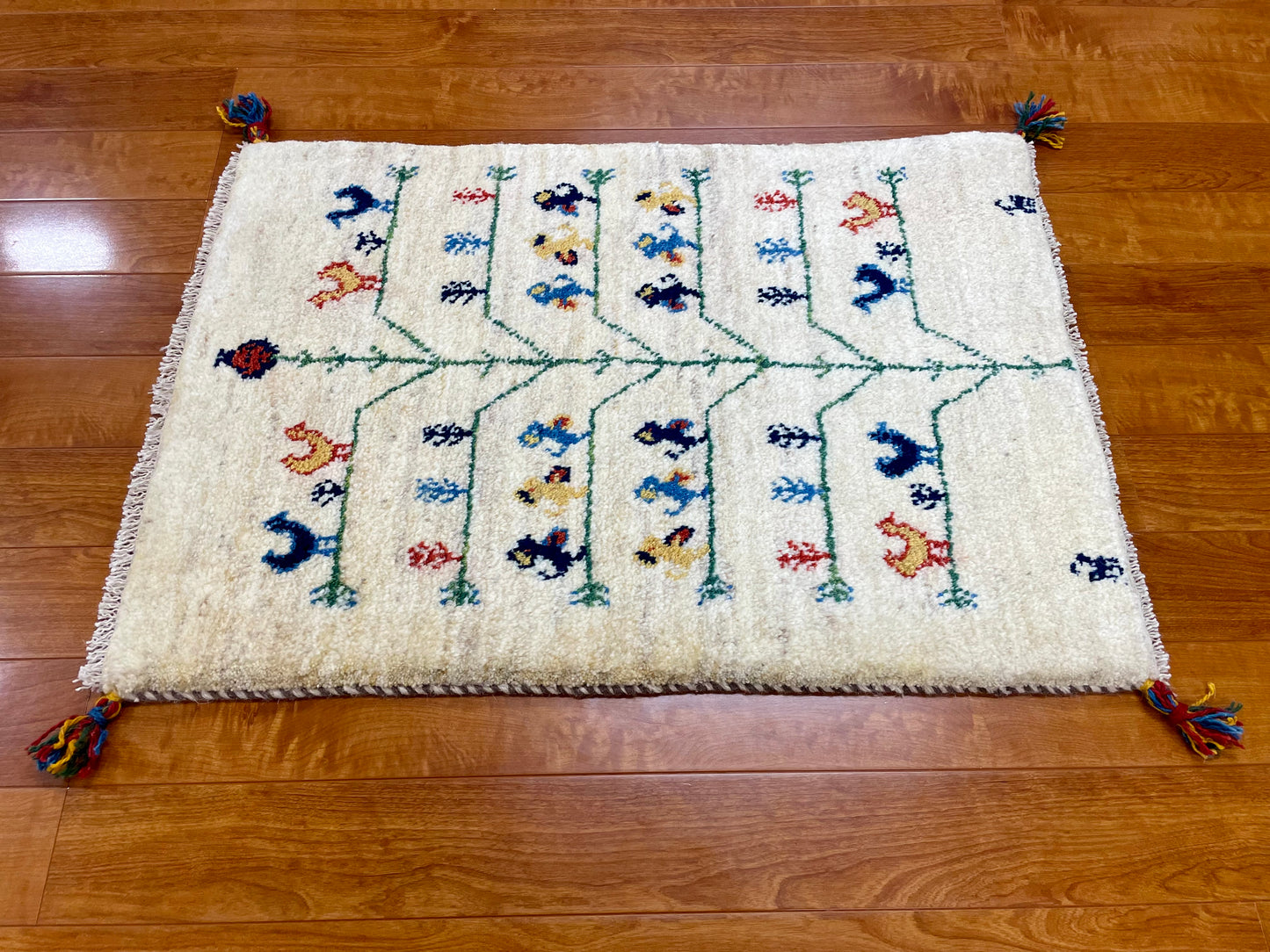 【オンライン限定】ギャッベ 88cm x 63cm RJ13802