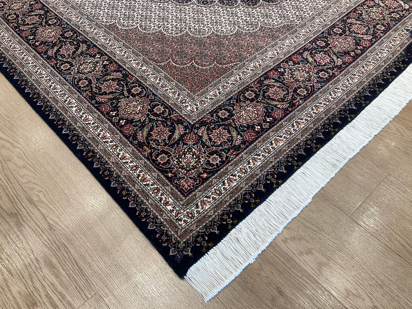 タブリーズ アブドラーヒ工房 300cm x 207cm NT5652