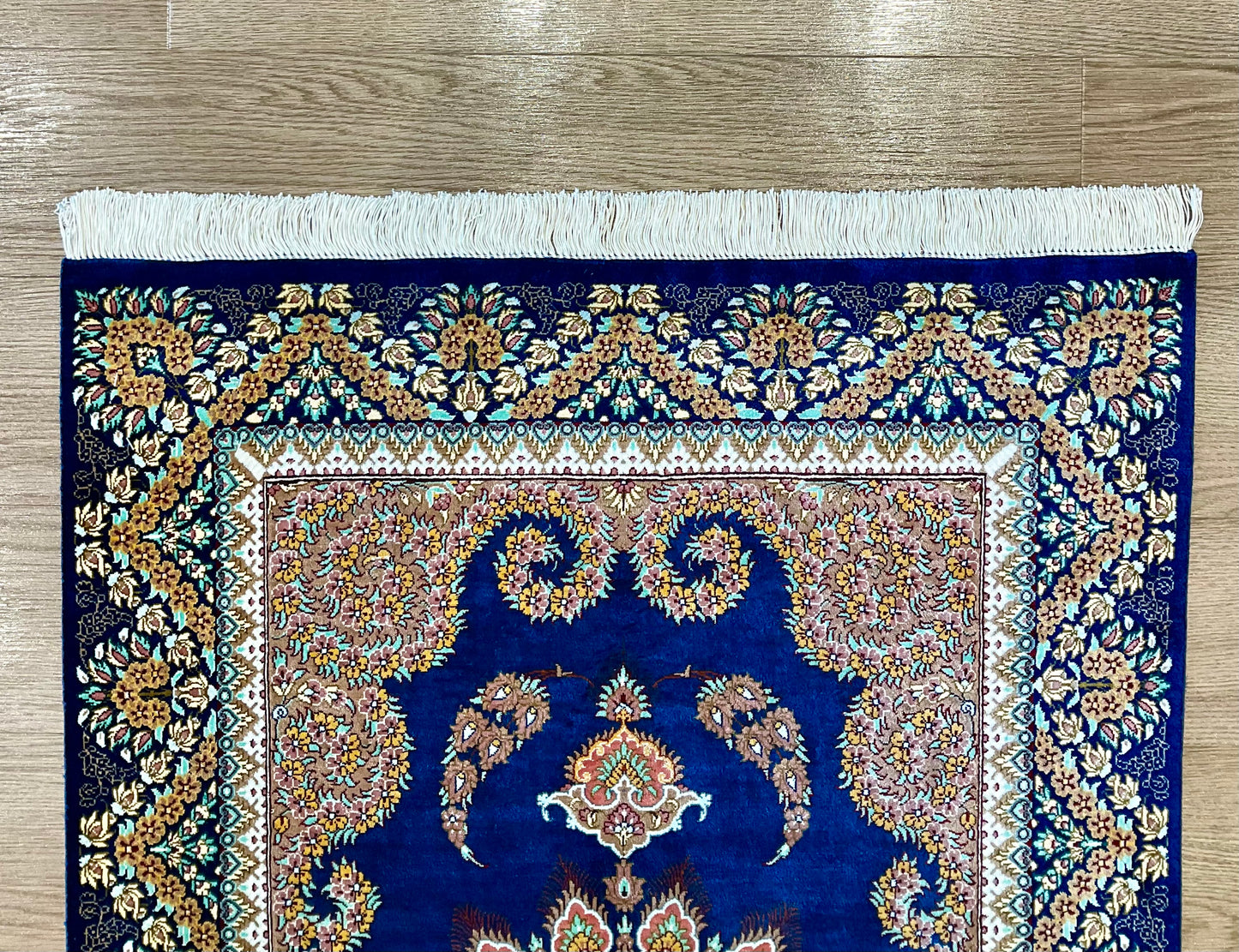 クム アフマディ工房 120cm x 75cm NT10625