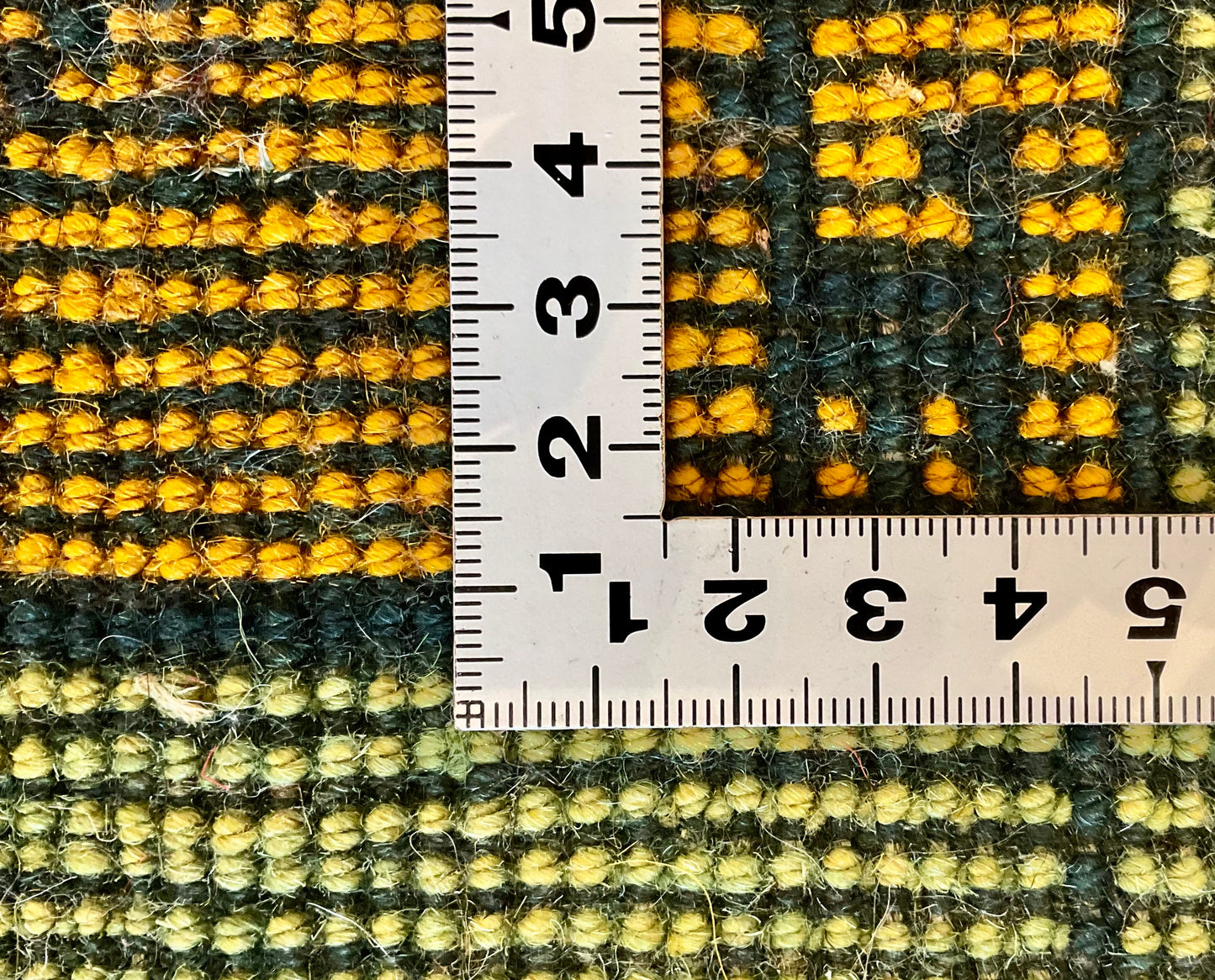 ギャッベ 40cm x 39cm T1671