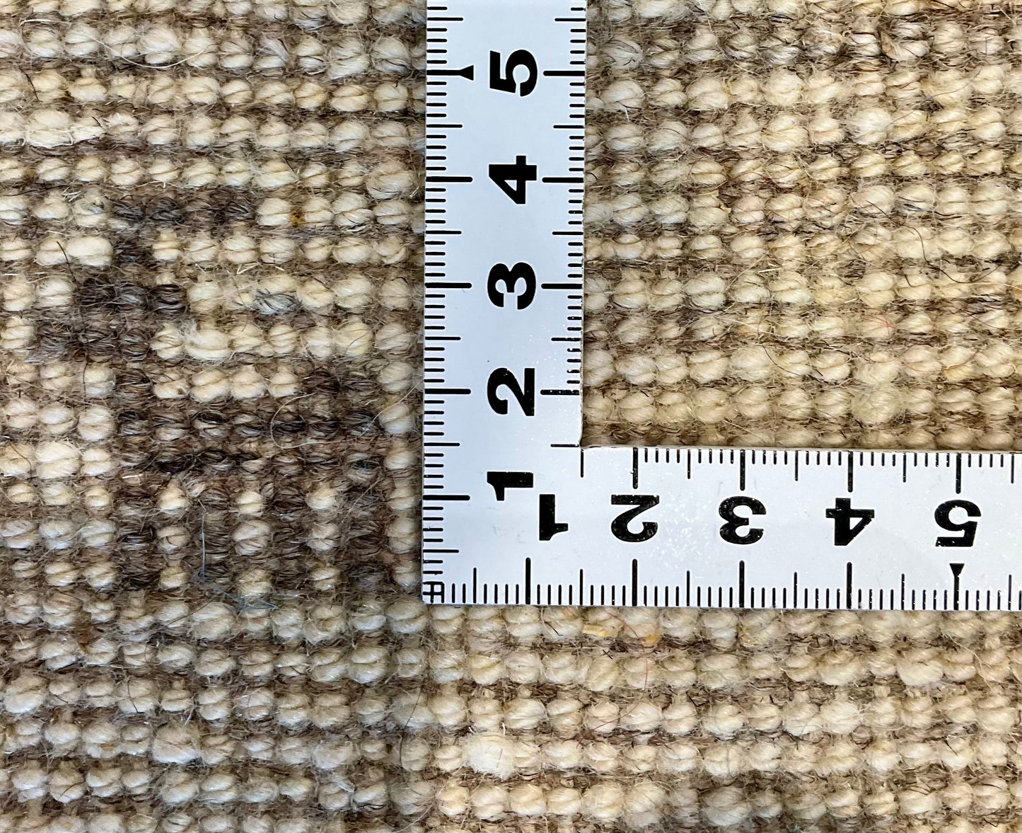 ギャッベ 42cm x 40cm T2130