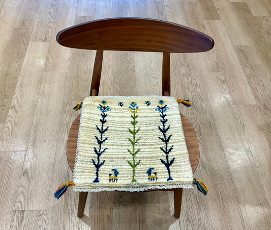 ギャッベ 41cm x 40cm T259