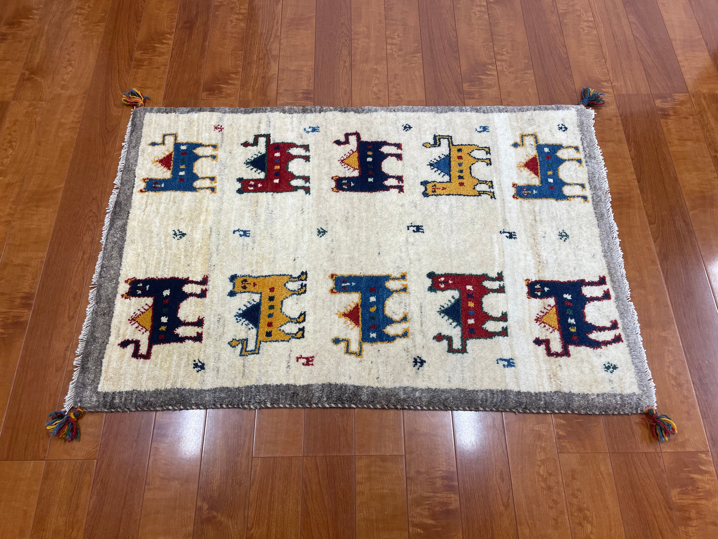 【オンライン限定】ギャッベ 122cm x 83cm RJ12624