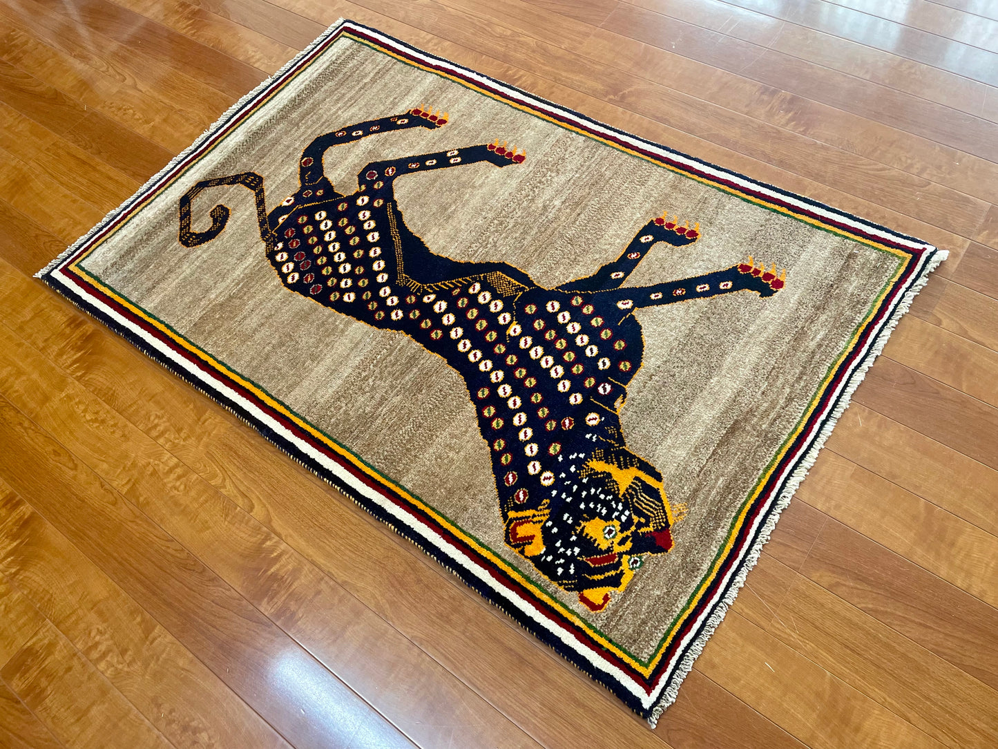 【オンライン限定】ギャッベ アマレバフト 143cm x 95cm RJ12672
