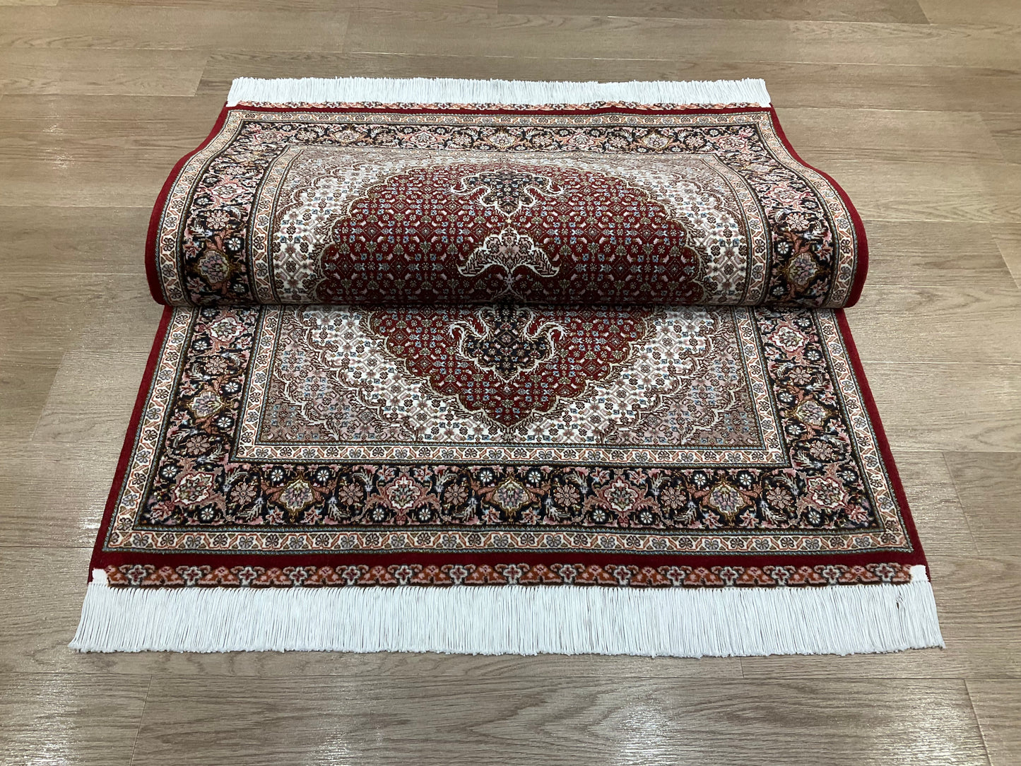 タブリーズ 157cm x 100cm PS6943