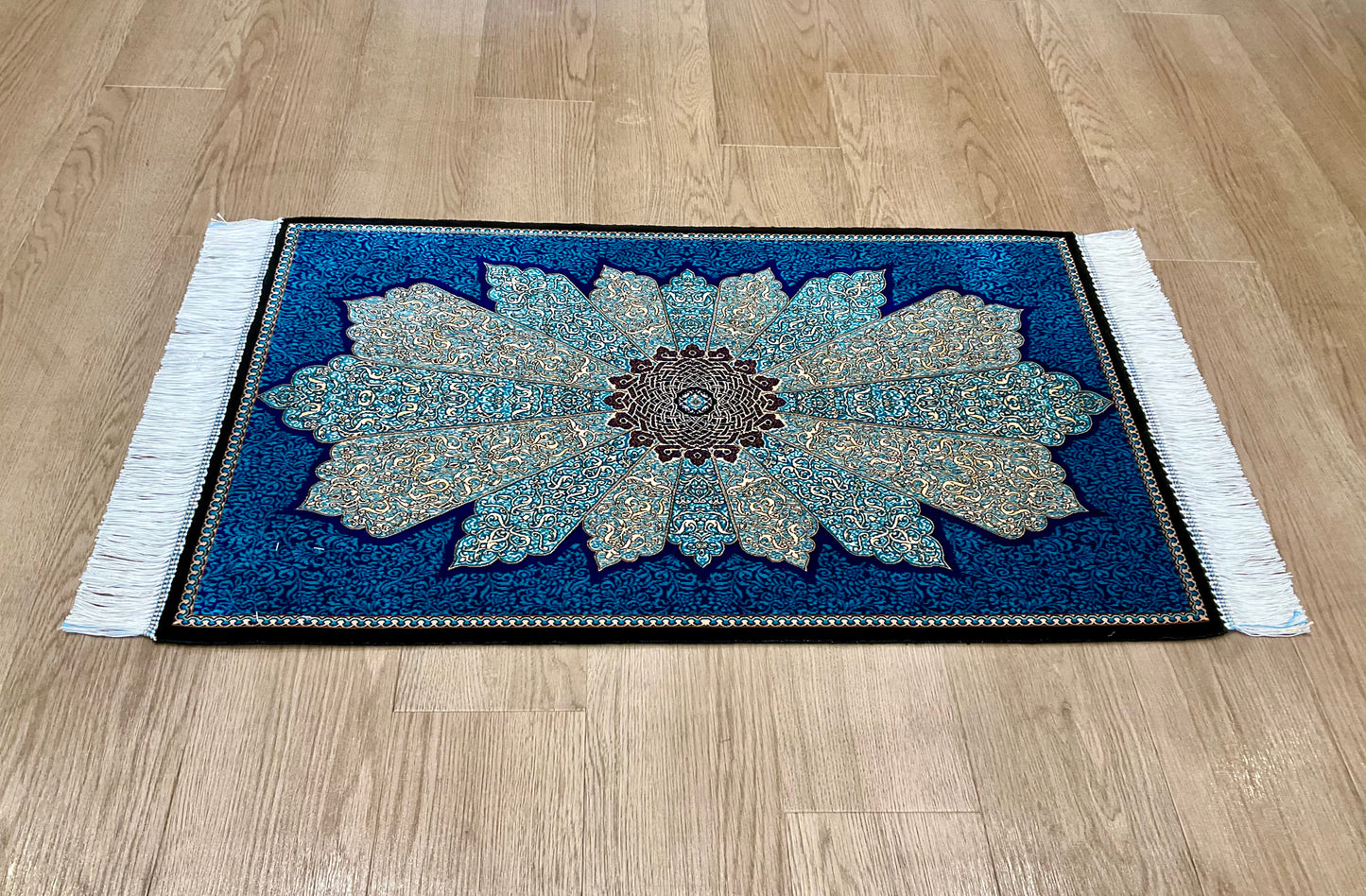 ペルシャンシルク 90cm x 60cm PS10769